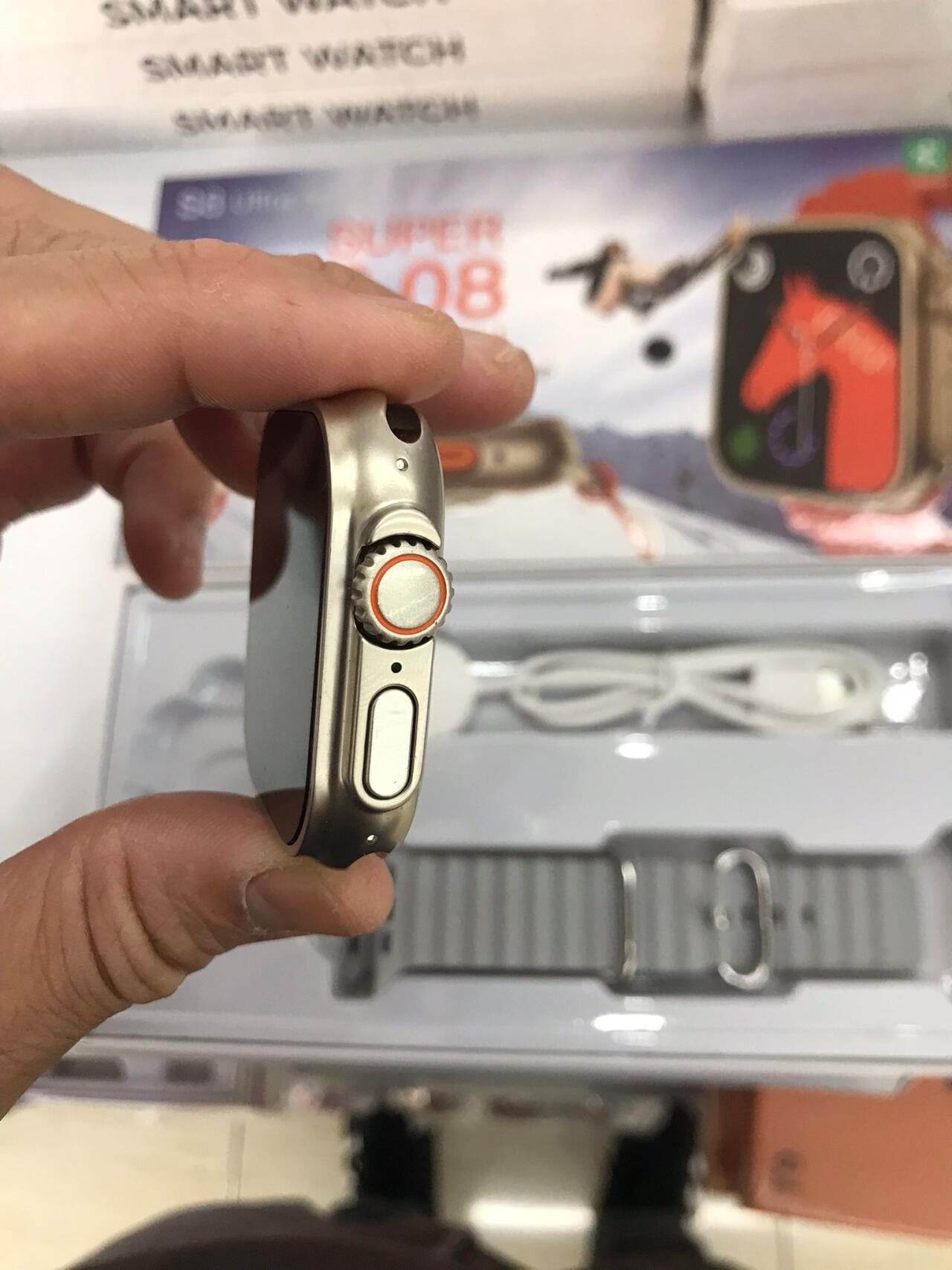 Smartwatch S8 ultra MAX (reloj inteligente) Erisel Controla la música de tu celular.  Notificaciones de redes sociales.  Avisa de llamadas entrantes.  Contestar y realizar llamadas.  Monitorea ritmo cardiaco.  Oxímetro etc...